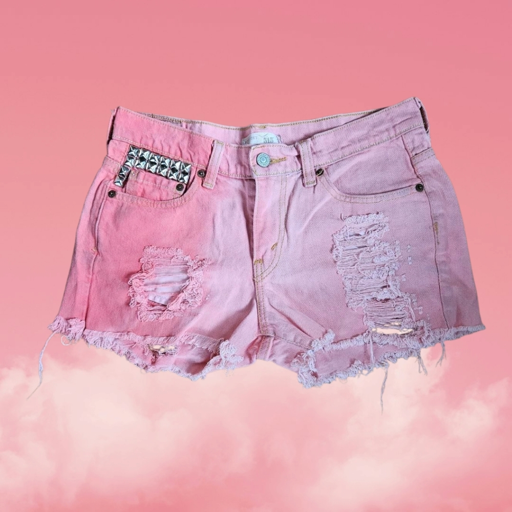 Levis Pink Distressed Women's Shorts
